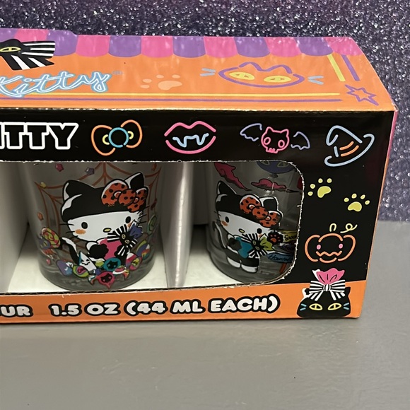 Silver Buffalo Hello Kitty Halloween Mini Glassware Set - Picture 3 of 4